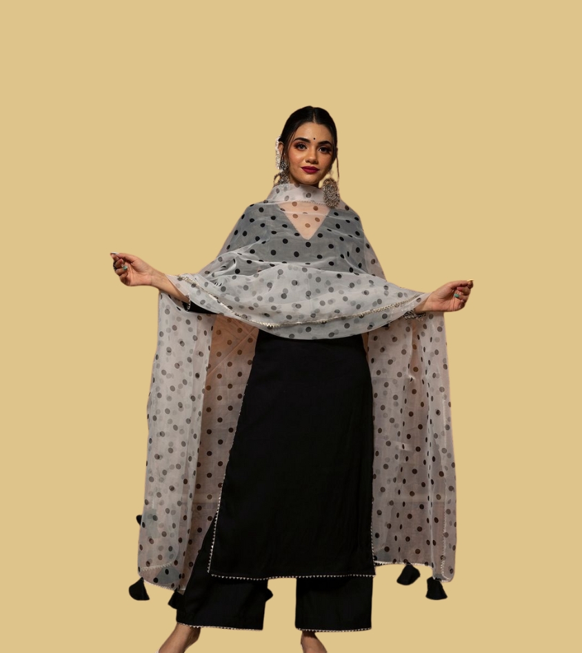 Gujju Women Rayon Blend Solid Straight Kurta with Pant & Dupatta