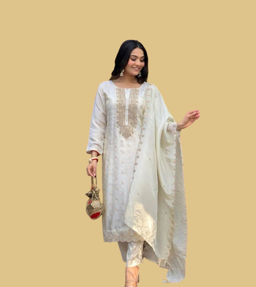 Gujju Women Rayon Blend Solid Straight Kurta with Pant & Dupatta